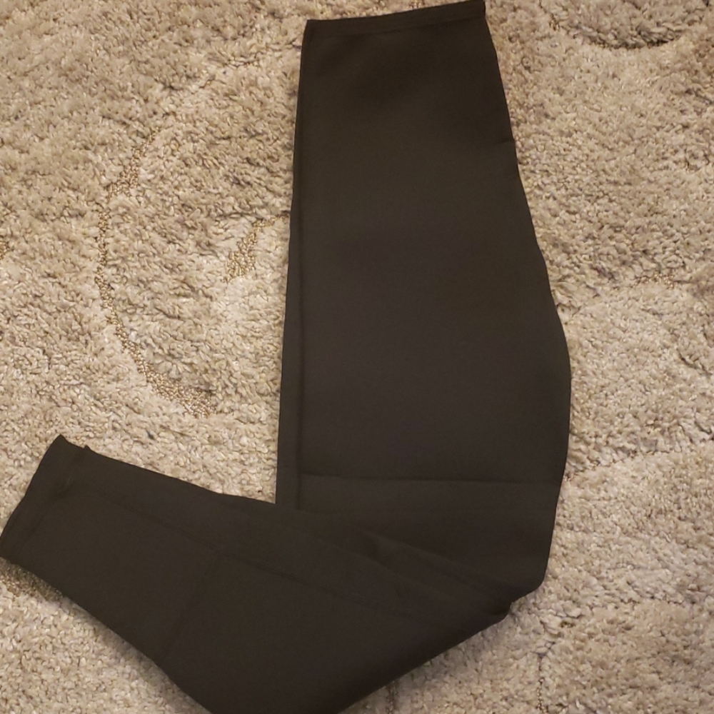 Clothes - Picture 2 of 4